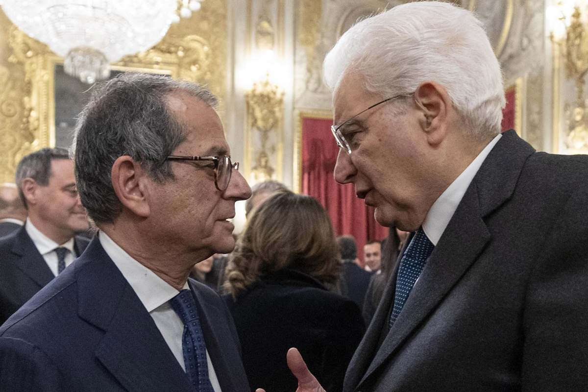 Mattarella boccia il decreto sicurezza, Tria il decreto famiglia