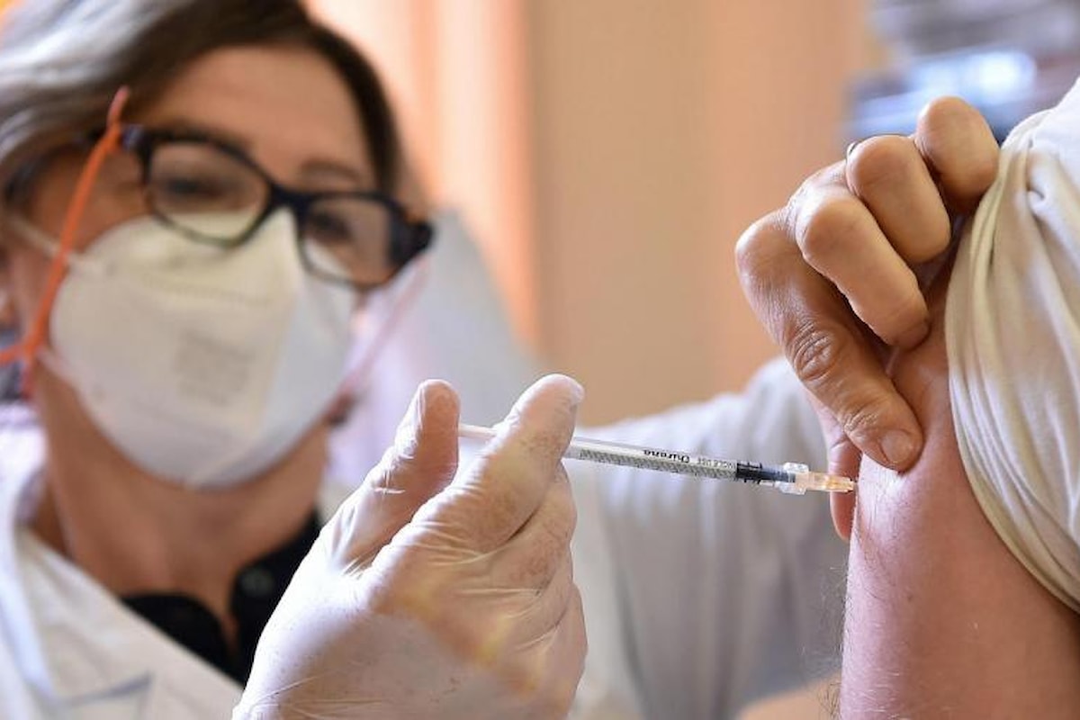 La Toscana è la prima regione a partire con la quarta dose di vaccino anti-Covid