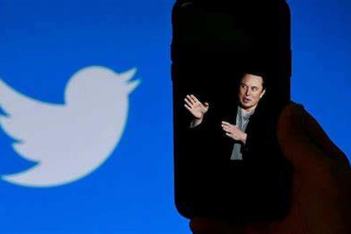 Elon Musk diventa il padrone di Twitter e subito caccia quattro top manager dell'azienda