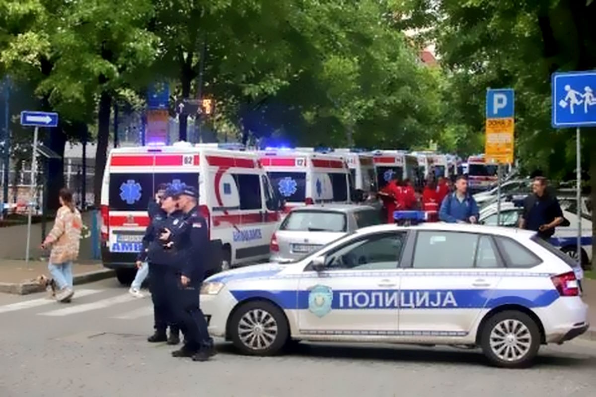 In una scuola di Belgrado uno studente spara uccidendo 9 persone
