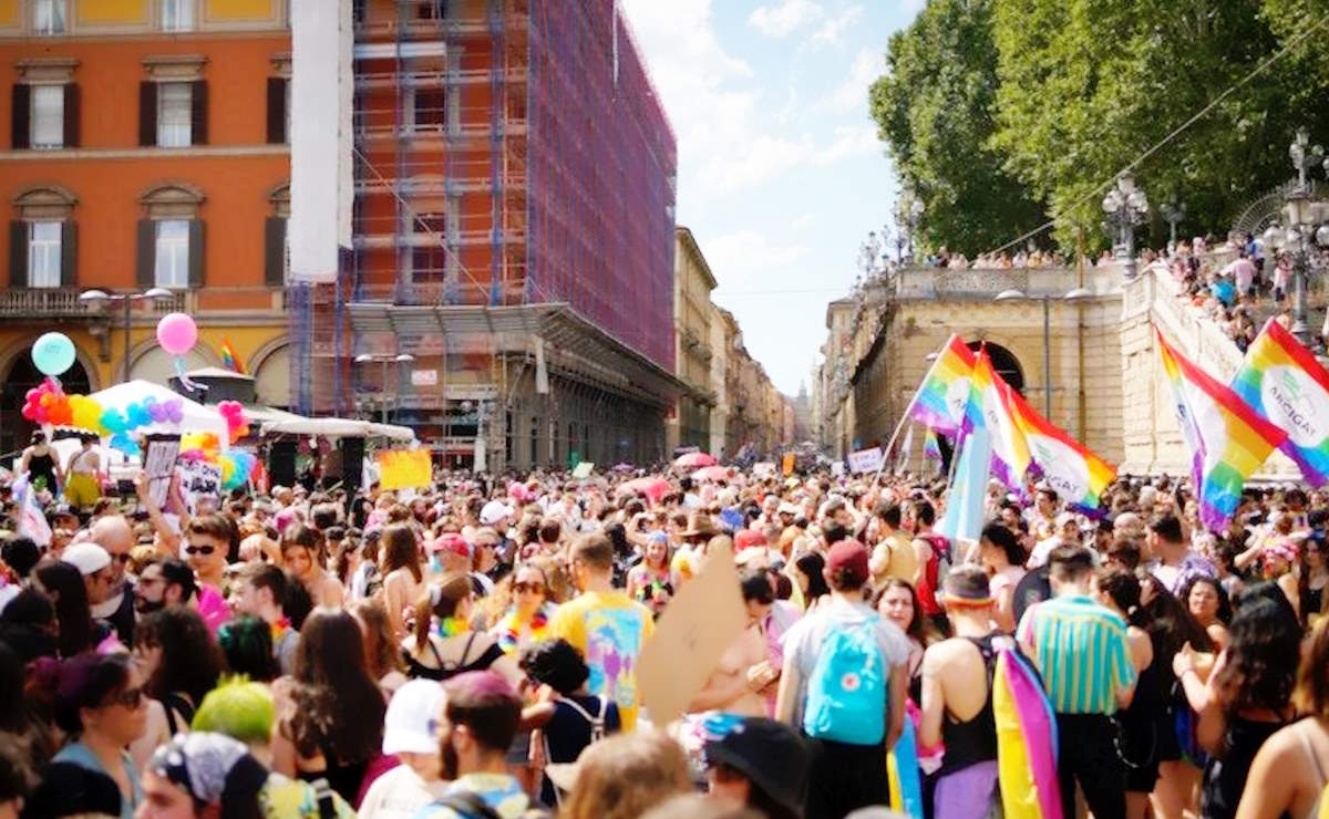 E adesso i non fascisti scendono in campo contro il Gay Pride