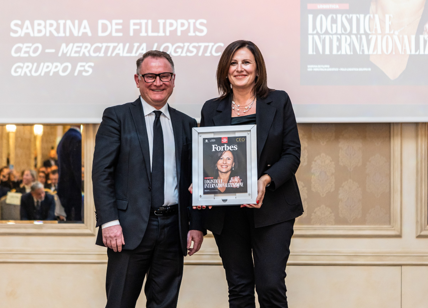 CEO Italian Awards 2023: Sabrina De Filippis premiata nella categoria logistica