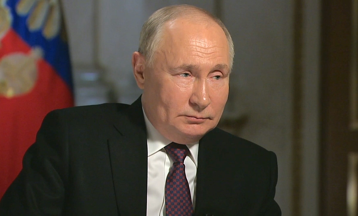 Un Putin quasi annoiato ricorda all'occidente che la Russia non può essere sconfitta