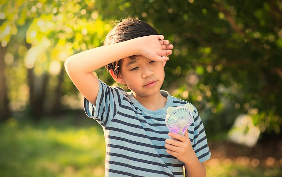 UNICEF: quasi mezzo miliardo di bambini vive in aree con un numero di giorni estremamente caldi, almeno il doppio rispetto ai loro nonni