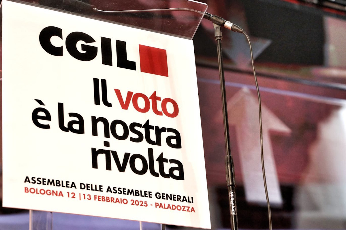 Da Bologna Landini ha lanciato la campagna per il voto ai quesiti referendari sui temi del lavoro e della cittadinanza