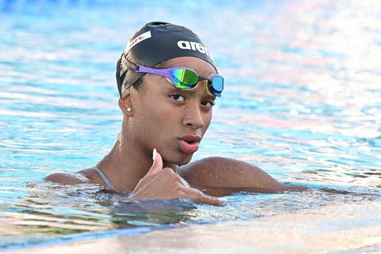 Sara Curtis fa la storia ai Mondiali di nuoto di Singapore e centra la finale della gara regina, i 100 metri stile libero