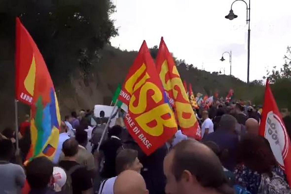 Un unico filo lega Riace a Perugia alla vigilia della marcia del 7 ottobre
