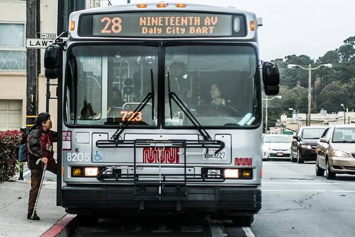 La California manda in pensione gli autobus alimentati con carburanti fossili