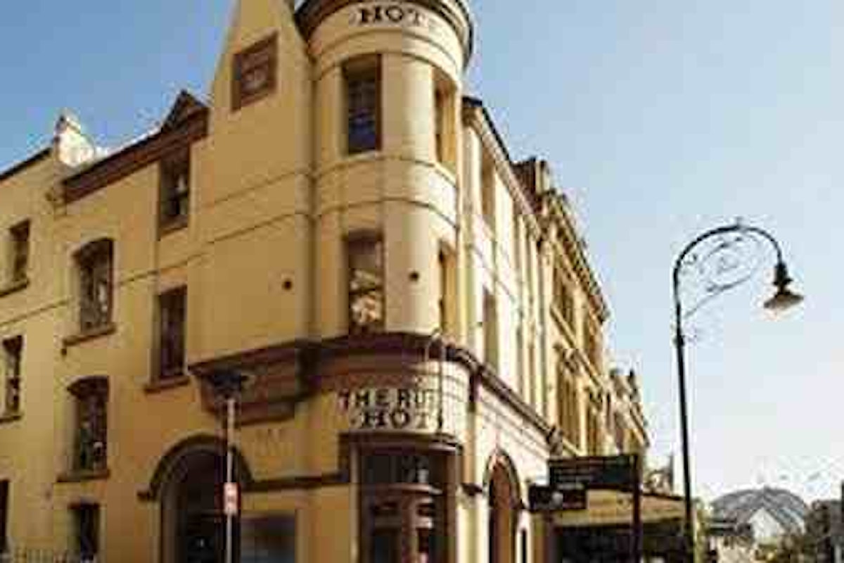 IL RUSSELL HOTEL AUSTRALIA