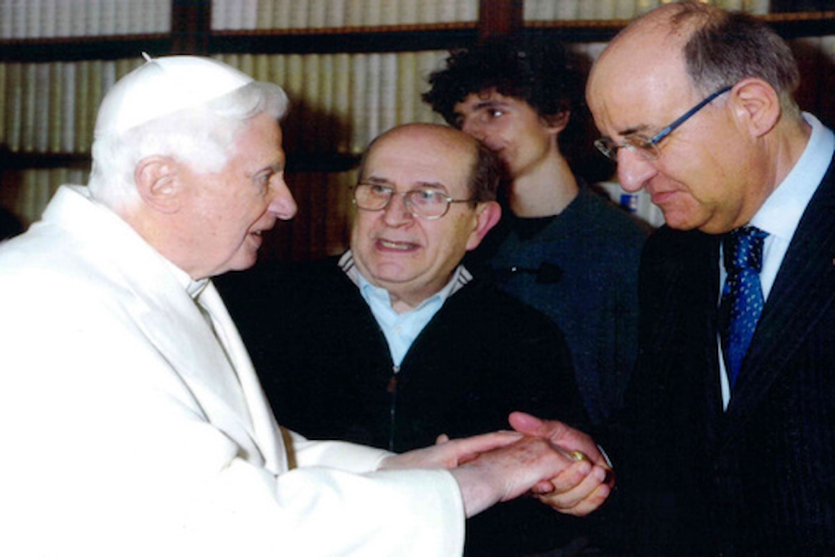 Giuseppe Massano con la delegazione ricevuta dal Papa Benedetto XVI