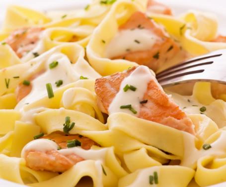Tagliatelle al salmone senza glutine