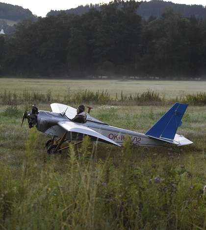 Si costruisce un aereo fai da te per andare in ufficio